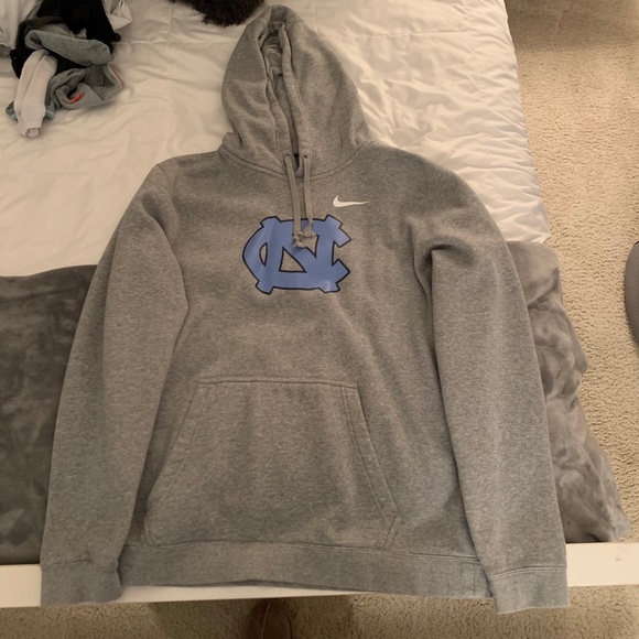 Nike Sweaters - UNC Nike Hoodie